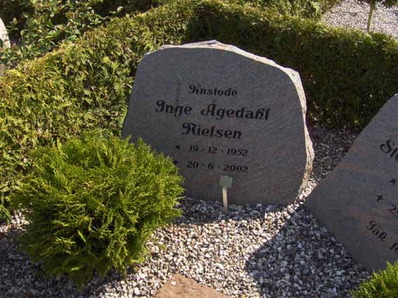 Billede af gravsten på Herning Vestre Kirkegård