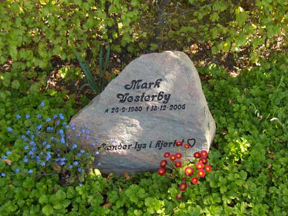Billede af gravsten på Herning Vestre Kirkegård