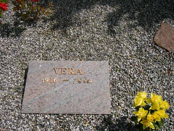 Billede af gravsten på Herning Vestre Kirkegård