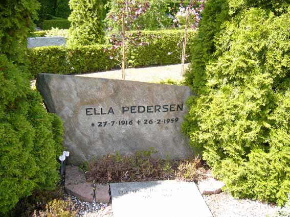 Billede af gravsten på Herning Vestre Kirkegård
