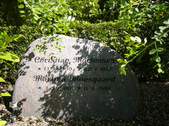 Billede af gravsten på Herning Vestre Kirkegård
