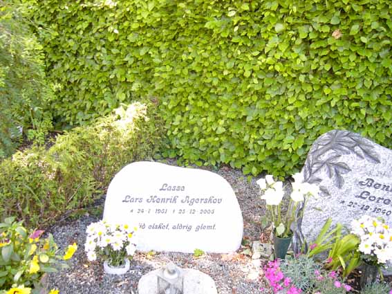 Billede af gravsten på Herning Vestre Kirkegård