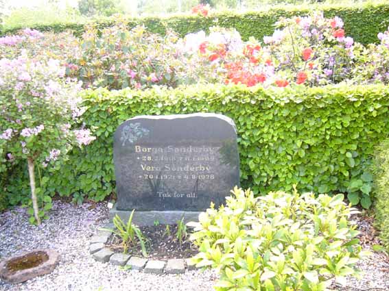 Billede af gravsten på Herning Vestre Kirkegård