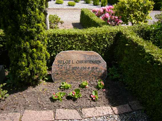 Billede af gravsten på Herning Vestre Kirkegård