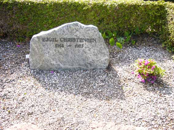 Billede af gravsten på Herning Vestre Kirkegård