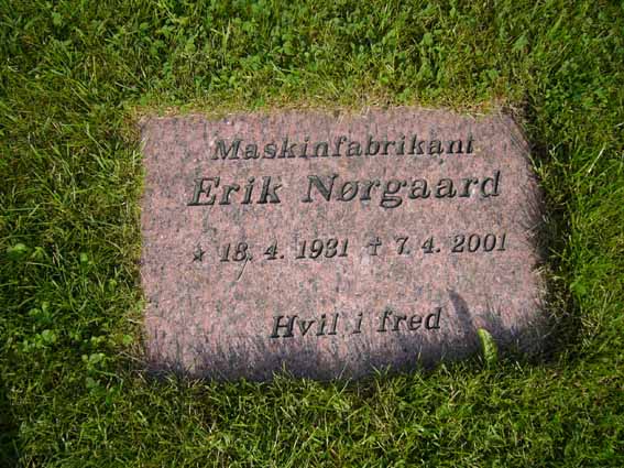 Billede af gravsten på Herning Vestre Kirkegård