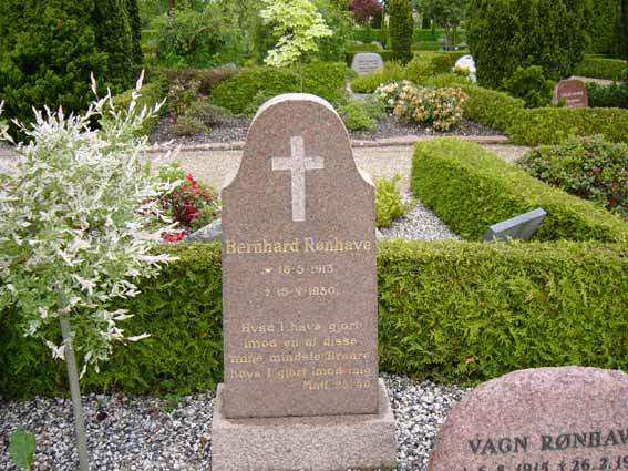 Billede af gravsten på Herning Vestre Kirkegård