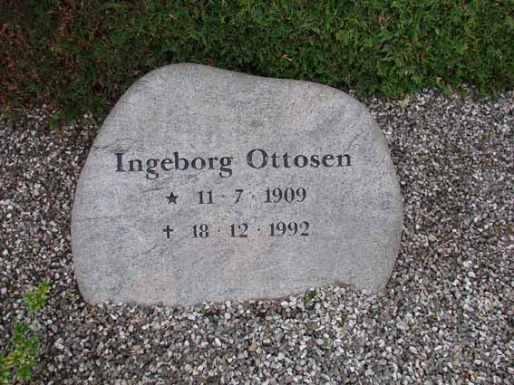 Billede af gravsten på Herning Vestre Kirkegård