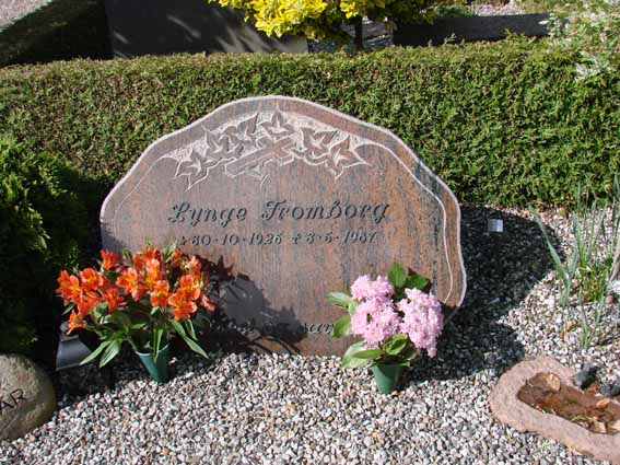 Billede af gravsten på Herning Vestre Kirkegård