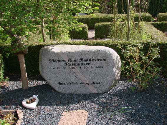 Billede af gravsten på Herning Vestre Kirkegård
