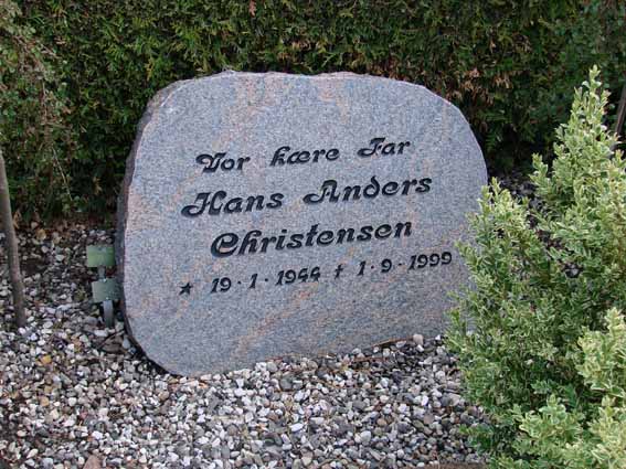Billede af gravsten på Herning Vestre Kirkegård