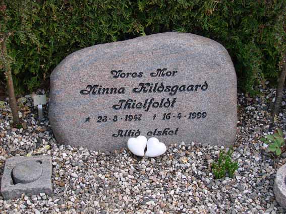 Billede af gravsten på Herning Vestre Kirkegård