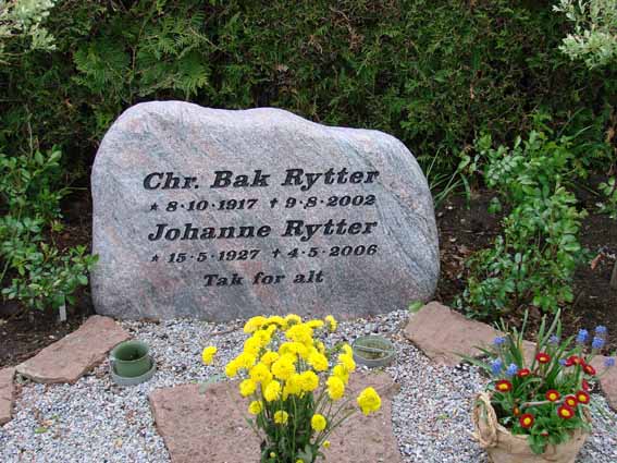 Billede af gravsten på Herning Vestre Kirkegård