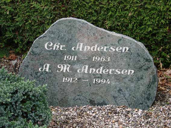 Billede af gravsten på Herning Vestre Kirkegård