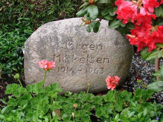 Billede af gravsten på Herning Vestre Kirkegård