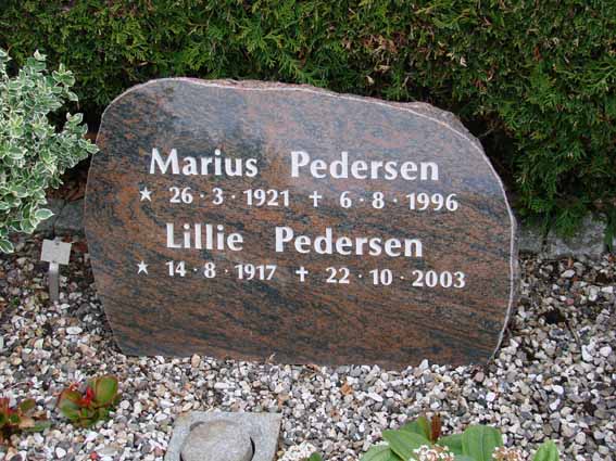Billede af gravsten på Herning Vestre Kirkegård