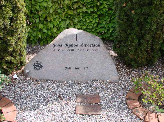 Billede af gravsten på Herning Vestre Kirkegård