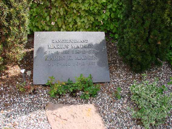 Billede af gravsten på Herning Vestre Kirkegård