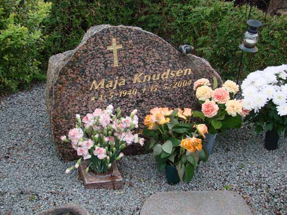 Billede af gravsten på Herning Vestre Kirkegård
