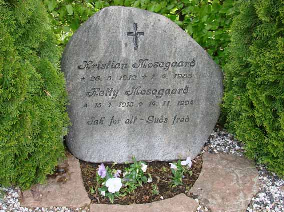 Billede af gravsten på Herning Vestre Kirkegård