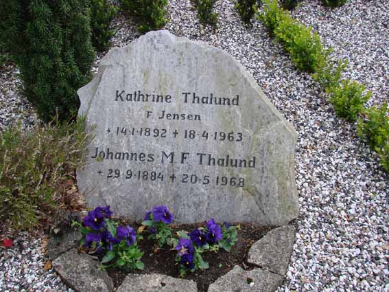Billede af gravsten på Herning Vestre Kirkegård