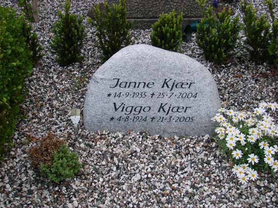 Billede af gravsten på Herning Vestre Kirkegård