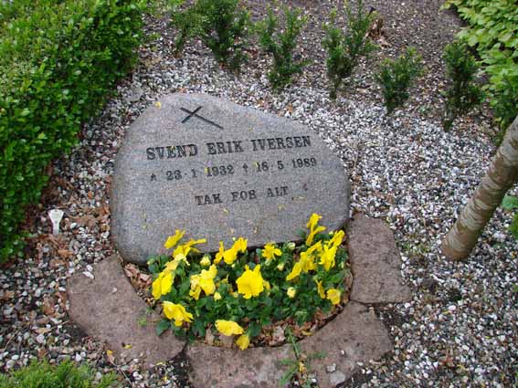 Billede af gravsten på Herning Vestre Kirkegård