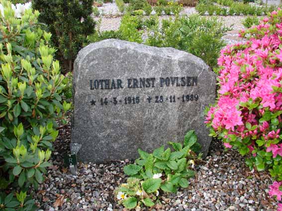Billede af gravsten på Herning Vestre Kirkegård