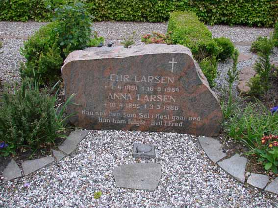 Billede af gravsten på Herning Vestre Kirkegård