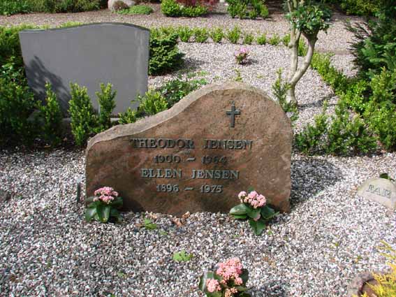 Billede af gravsten på Herning Vestre Kirkegård