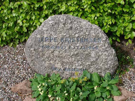 Billede af gravsten på Herning Vestre Kirkegård