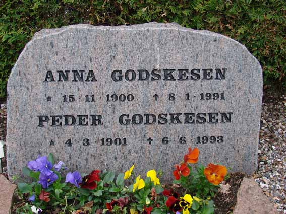 Billede af gravsten på Herning Vestre Kirkegård