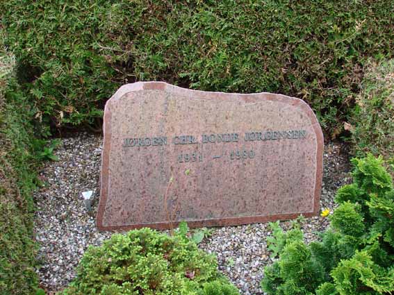 Billede af gravsten på Herning Vestre Kirkegård