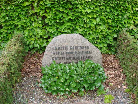 Billede af gravsten på Herning Vestre Kirkegård