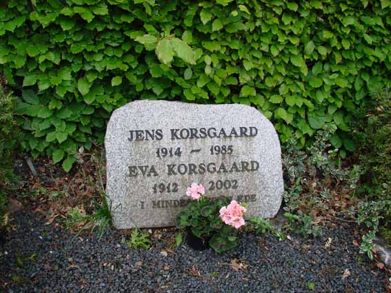 Billede af gravsten på Herning Vestre Kirkegård