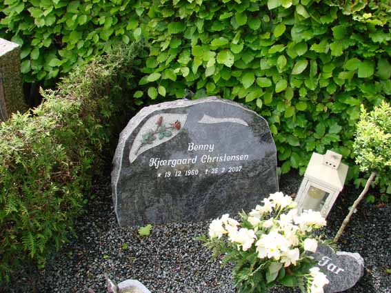 Billede af gravsten på Herning Vestre Kirkegård