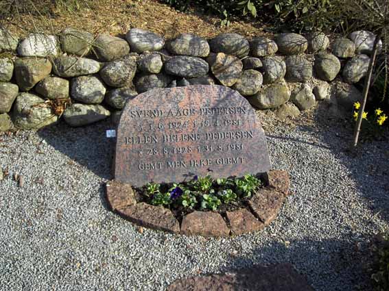 Billede af gravsten på Herning Vestre Kirkegård