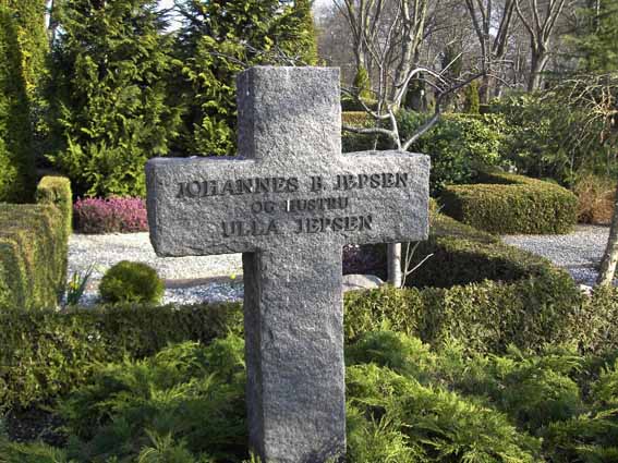 Billede af gravsten på Herning Vestre Kirkegård