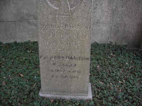 Billede af gravsten på Herning Vestre Kirkegård
