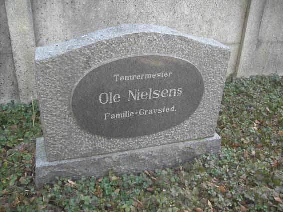 Billede af gravsten på Herning Vestre Kirkegård