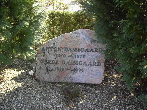 Billede af gravsten på Herning Vestre Kirkegård