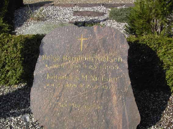 Billede af gravsten på Herning Vestre Kirkegård