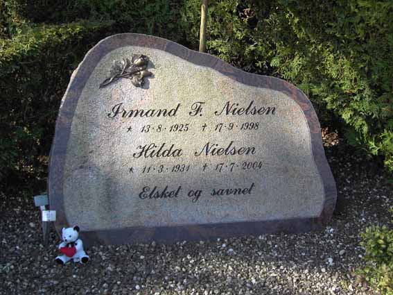 Billede af gravsten på Herning Vestre Kirkegård