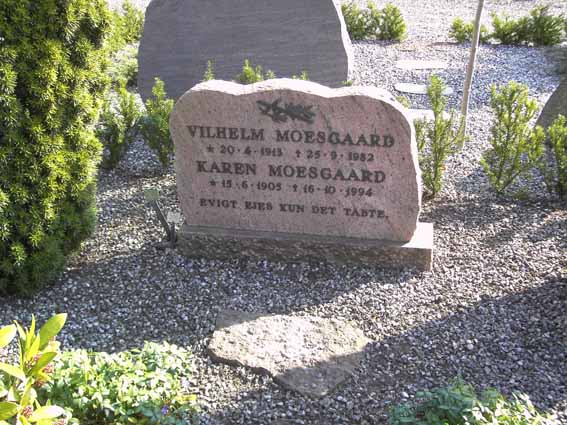 Billede af gravsten på Herning Vestre Kirkegård