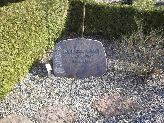 Billede af gravsten på Herning Vestre Kirkegård