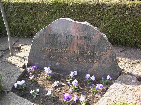 Billede af gravsten på Herning Vestre Kirkegård