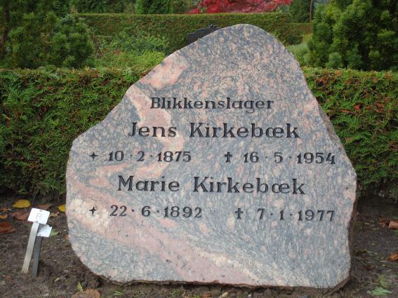Billede af gravsten på Herning Vestre Kirkegård