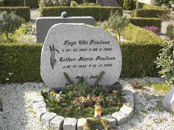 Billede af gravsten på Herning Vestre Kirkegård