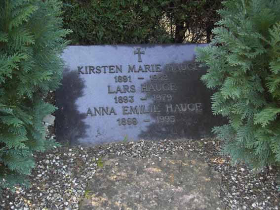Billede af gravsten på Herning Vestre Kirkegård