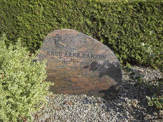 Billede af gravsten på Herning Vestre Kirkegård